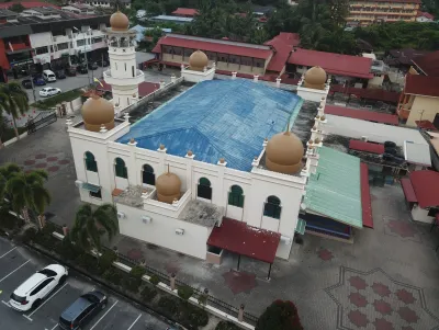 Suburban Town Mosque