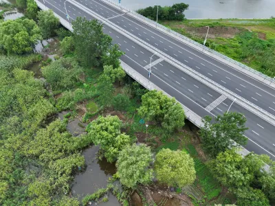 跨河公路高架桥