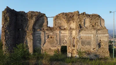 Building Ruins