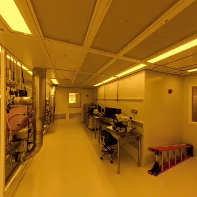 Yellow Light Cleanroom