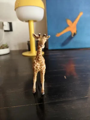 长颈鹿手办