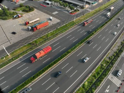物流园区与高速公路