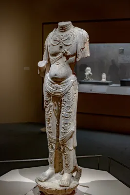 博物馆石雕佛像