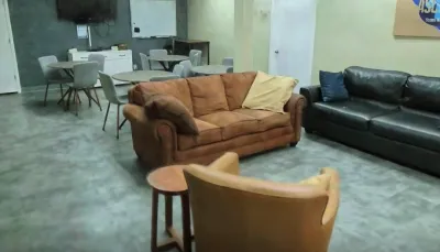 NBBC Lounge 80